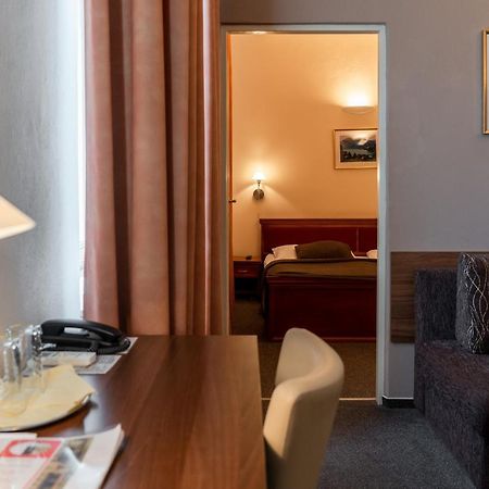 Hotel Grand Uherské Hradiště Zewnętrze zdjęcie