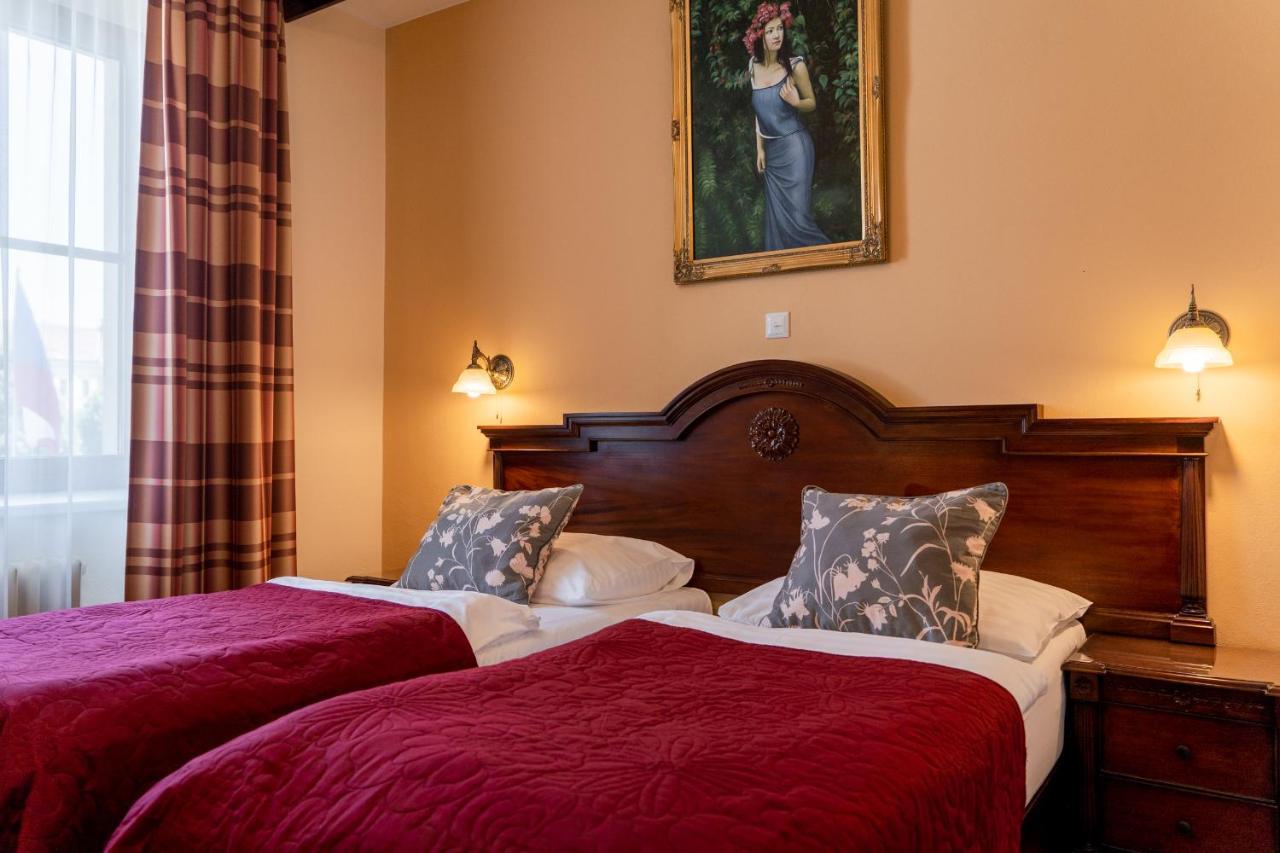 Hotel Grand Uherské Hradiště Zewnętrze zdjęcie
