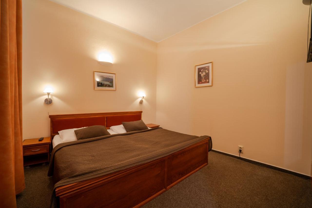 Hotel Grand Uherské Hradiště Zewnętrze zdjęcie