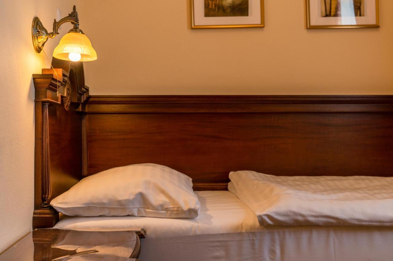 Hotel Grand Uherské Hradiště Zewnętrze zdjęcie