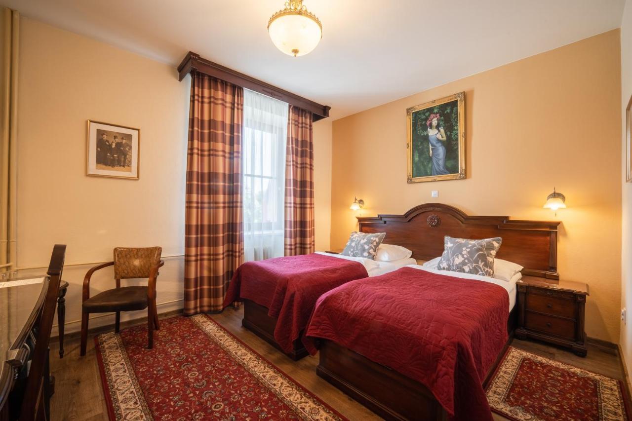 Hotel Grand Uherské Hradiště Zewnętrze zdjęcie