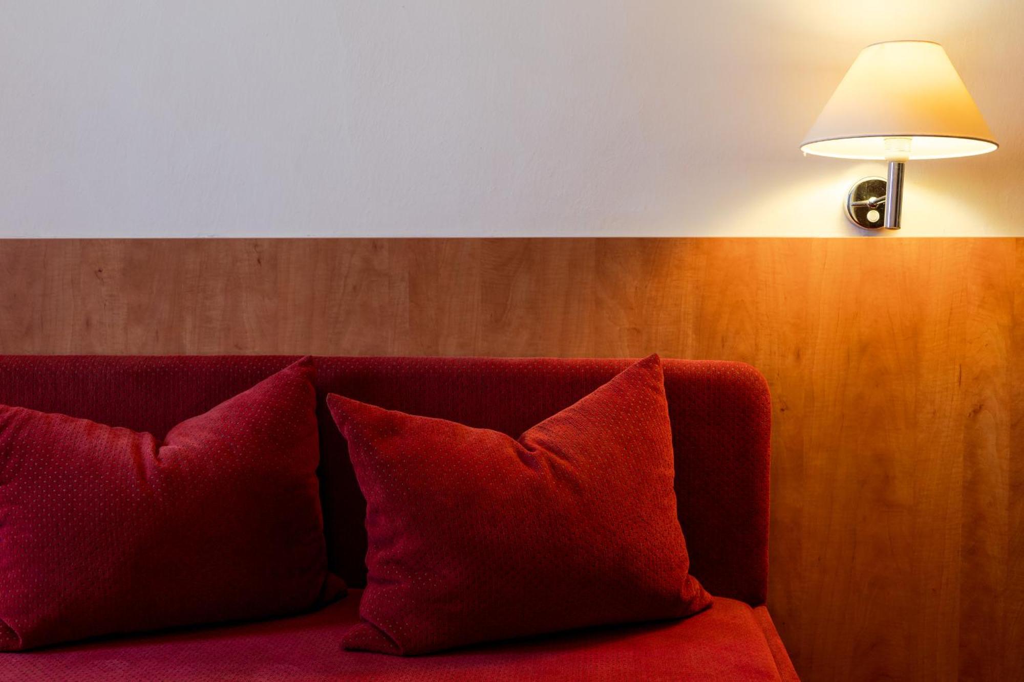 Hotel Grand Uherské Hradiště Zewnętrze zdjęcie