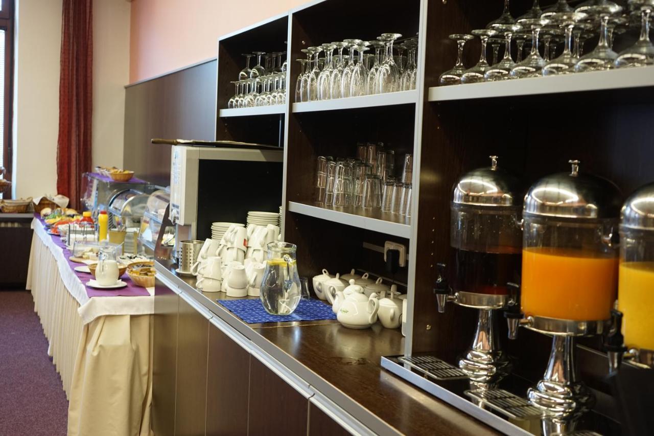 Hotel Grand Uherské Hradiště Zewnętrze zdjęcie